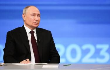 Путин пообещал посетить юбилей "Комсомольской правды" в 2025 году